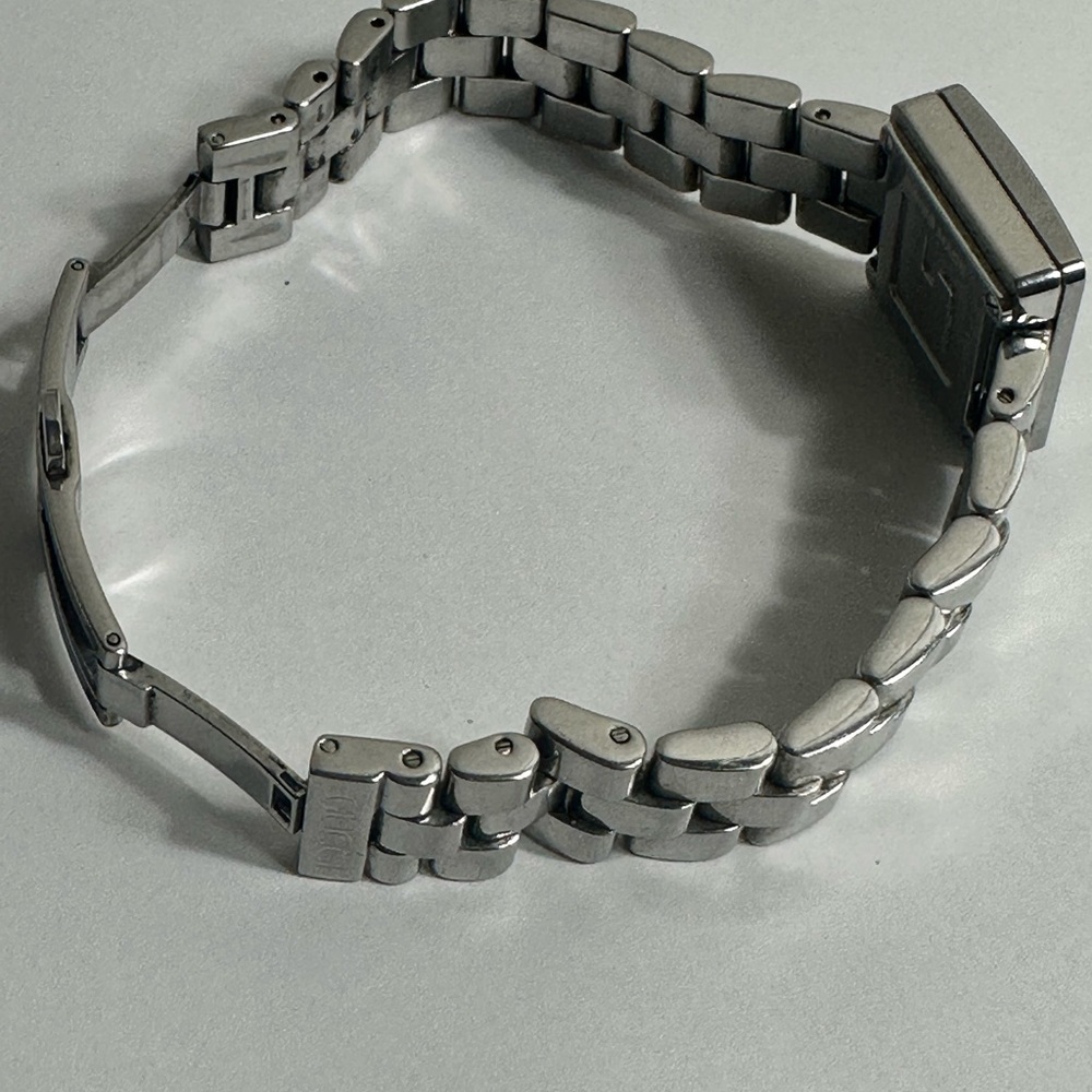 Gucci Watch - Picture 7 of 8